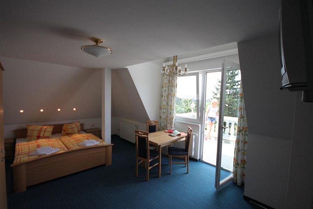 Hotel Villa Am Waldschloesschen Dresden Exterior foto