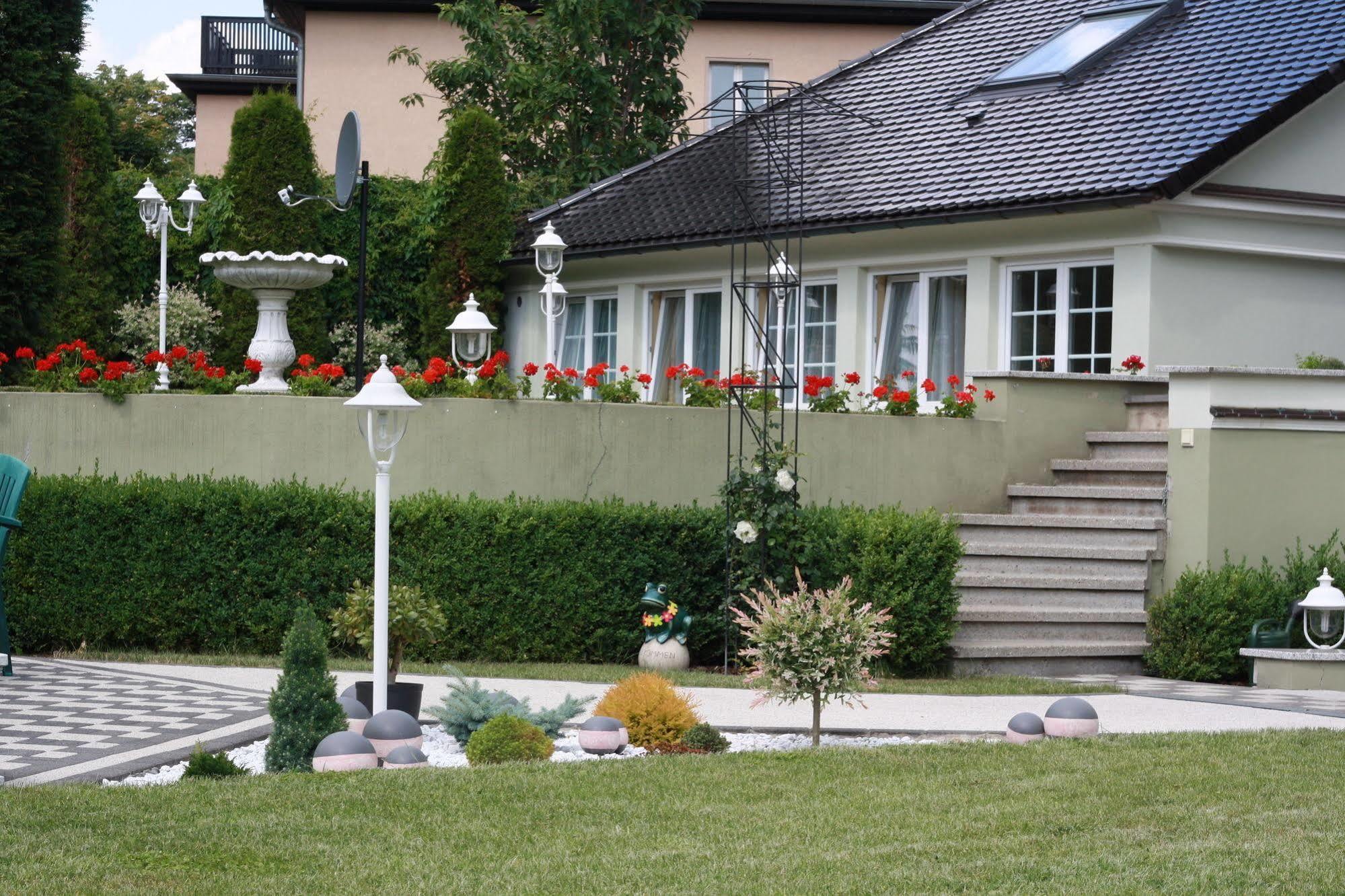 Hotel Villa Am Waldschloesschen Dresden Exterior foto